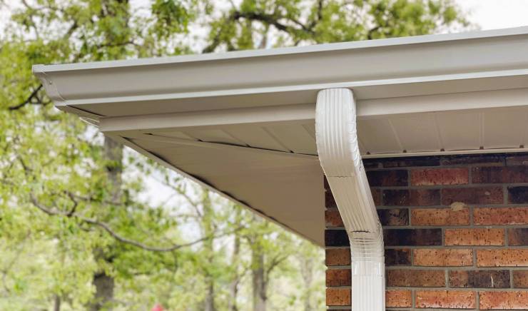 Protect Your Home with Large 6″ Seamless Aluminum Gutters and Downspouts