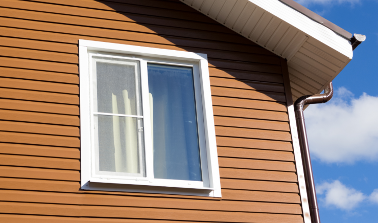 What Makes Vinyl Siding Storm-Resistant in 2024?